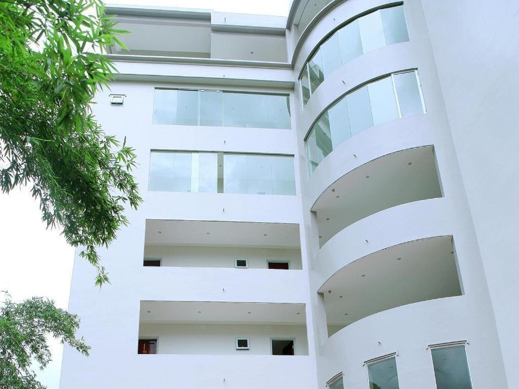 Ngoc Bach Hotel Майтяу Экстерьер фото
